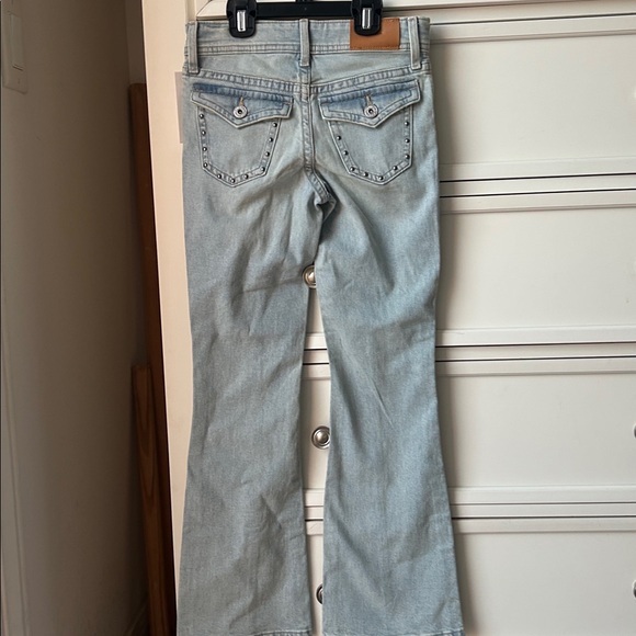 H&M Light Wash Flare Jeans - Picture 6 of 10